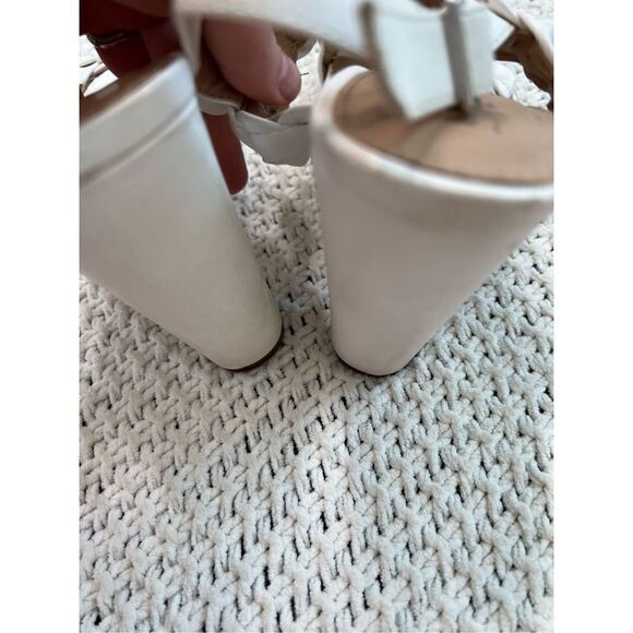Charlotte Russe womens white heels size 9 trendy heels summer shoe - Picture 7 of 8